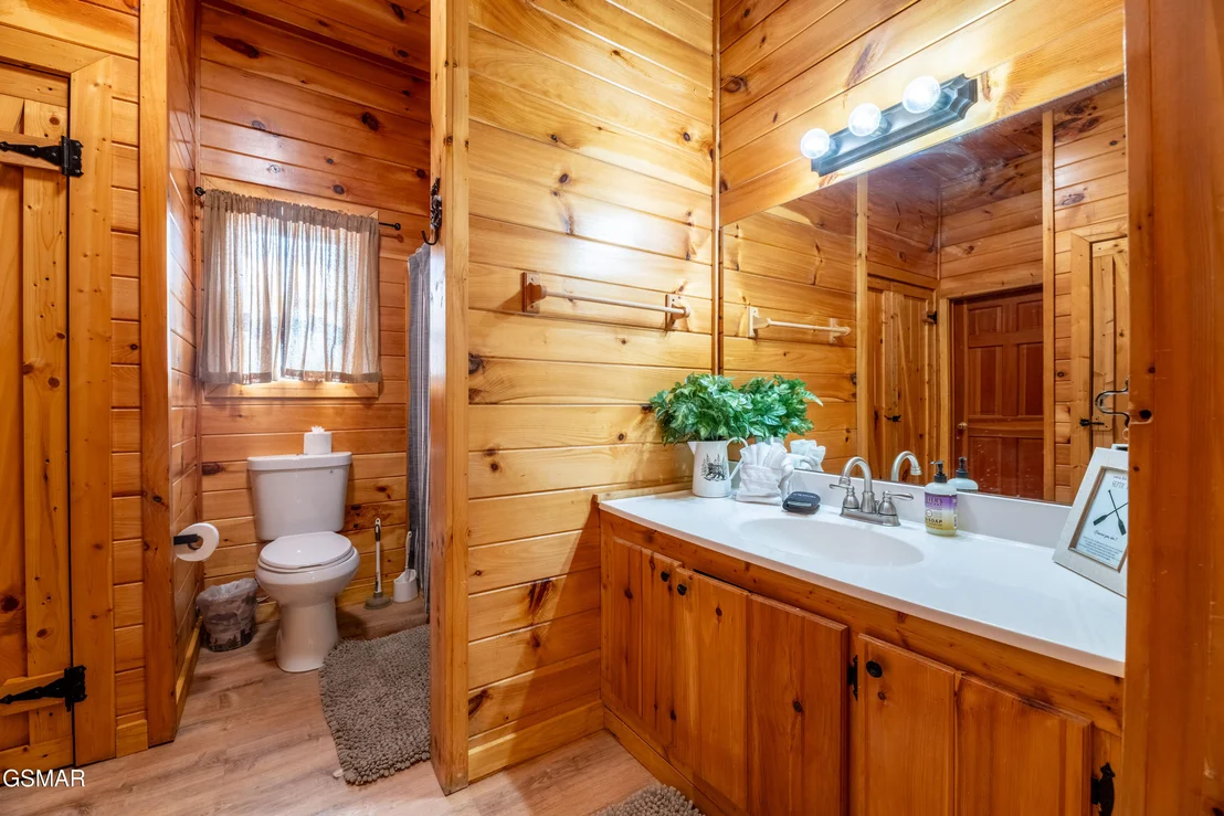Photo of 2213 Headrick Lead