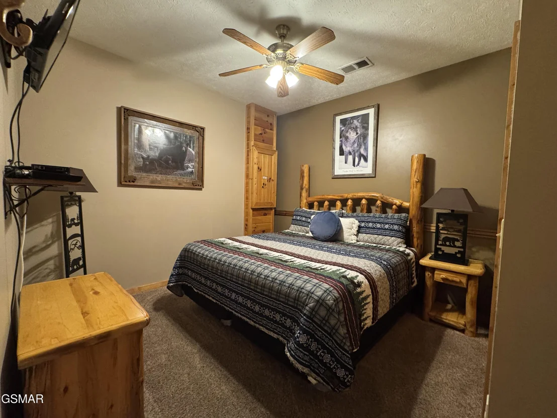 Photo of 2409 Walnut Cove Way