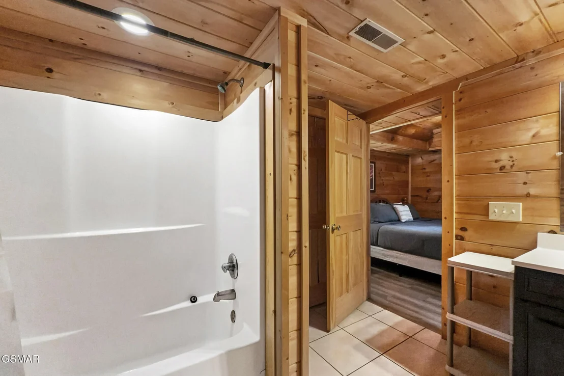 Photo of 2416 Balsam Circle