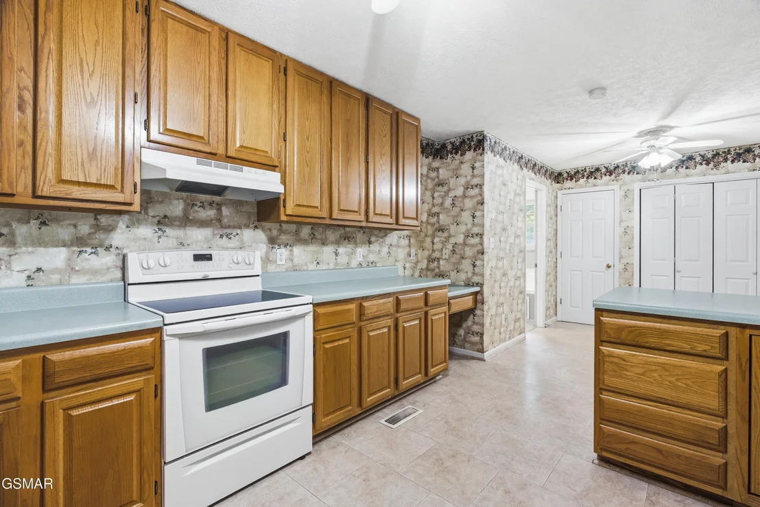 Photo of 716 Whippoorwill Circle