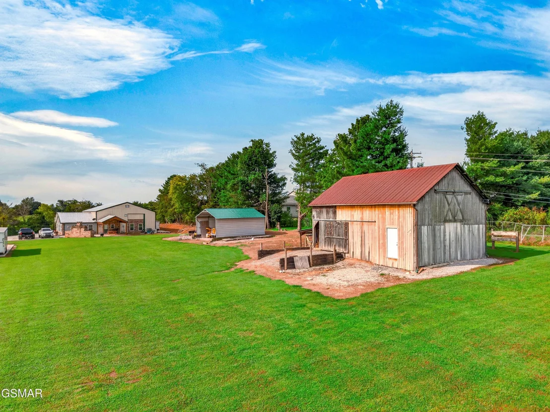 Photo of 428 Shrader Road