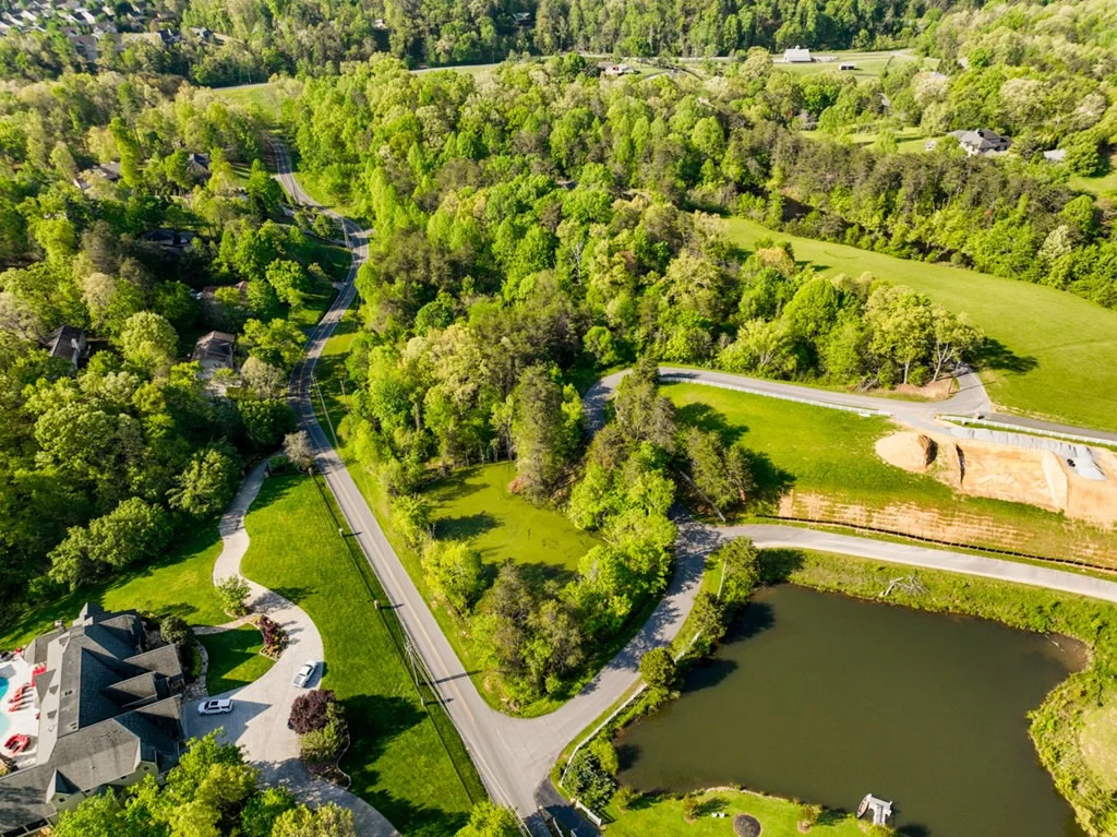 Photo of 1140 Crestview Drive
