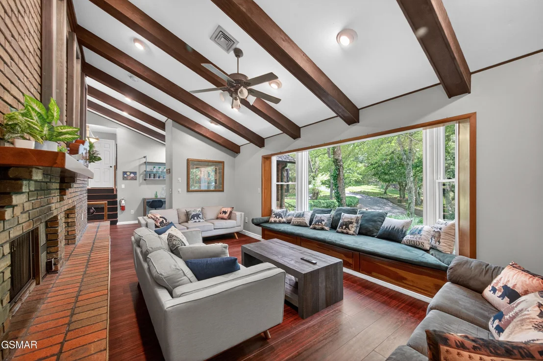 Photo of 2315 Headrick Lead