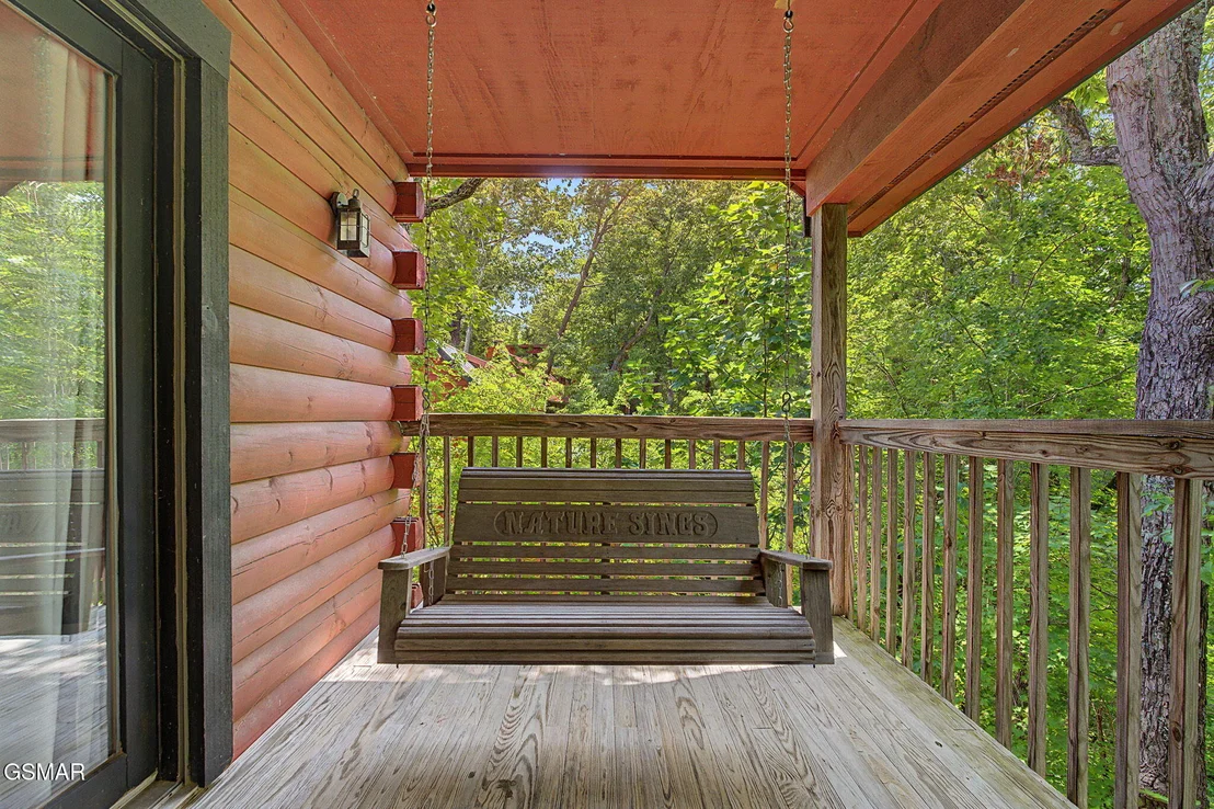 Photo of 852 Bear Run Way