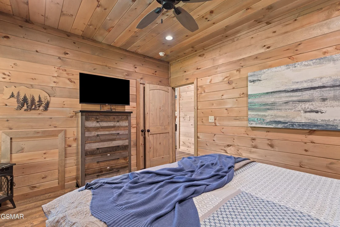 Photo of 2624 Overholt Trail