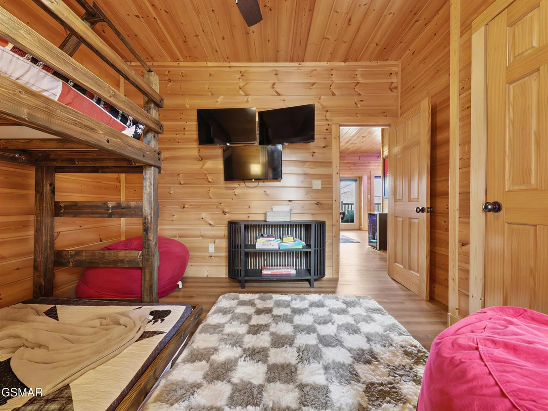 Photo of 1723 Summit View Way