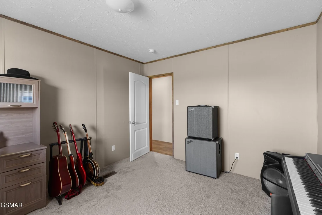 Photo of 405 Barry Cove
