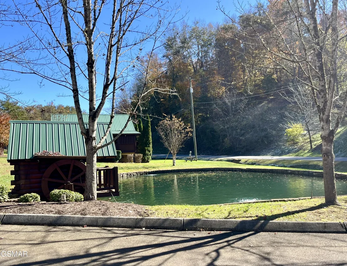 Photo of 1653 Little Cabin Loop