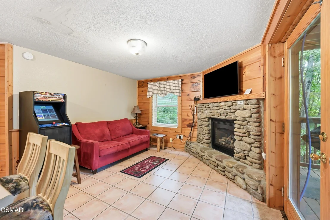 Photo of 336 Big Bear Way
