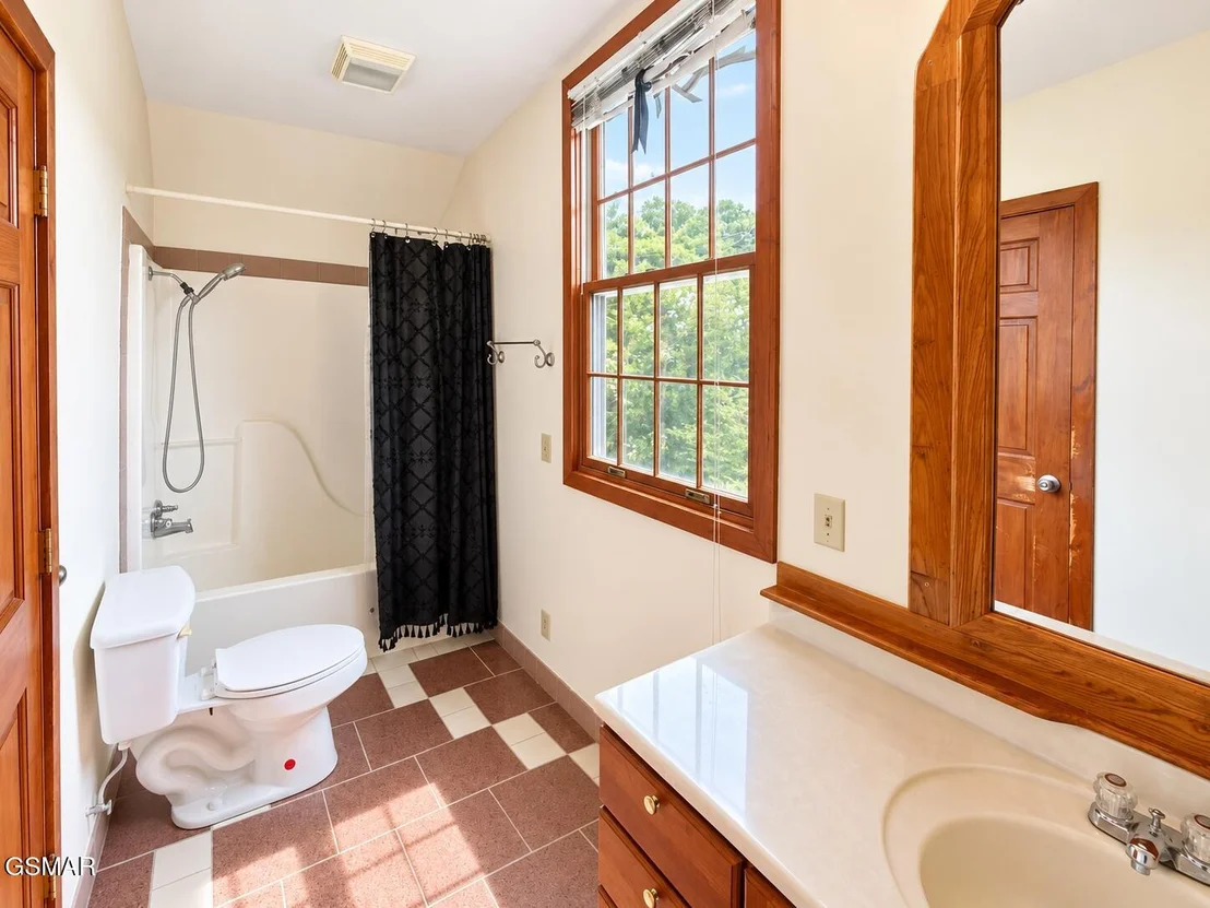 Photo of 1839 Jayell Road
