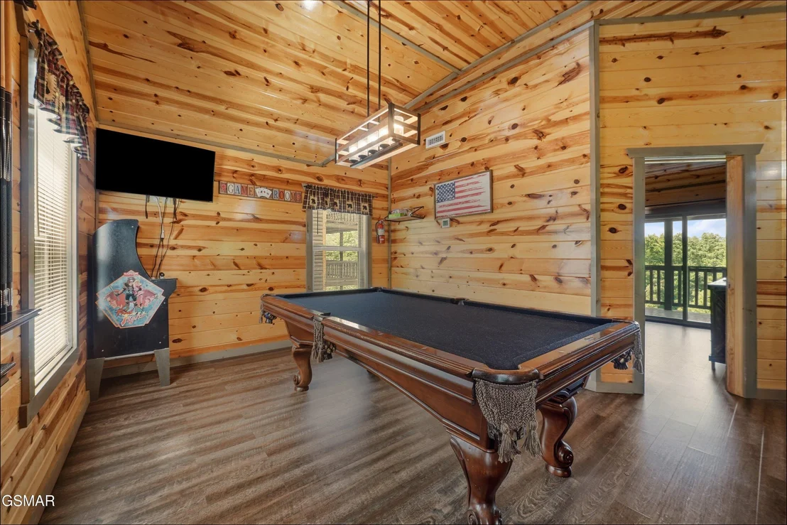 Photo of 452 Alpine Mountain Way