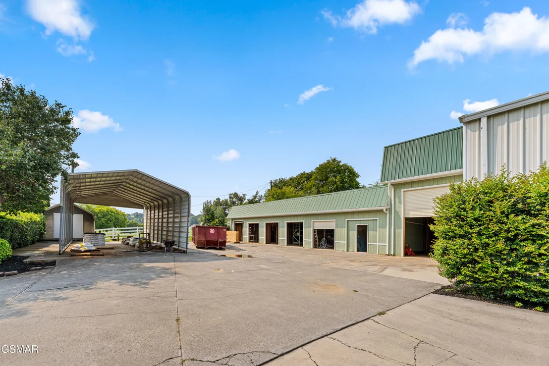 Photo of 2399 McCleary Road