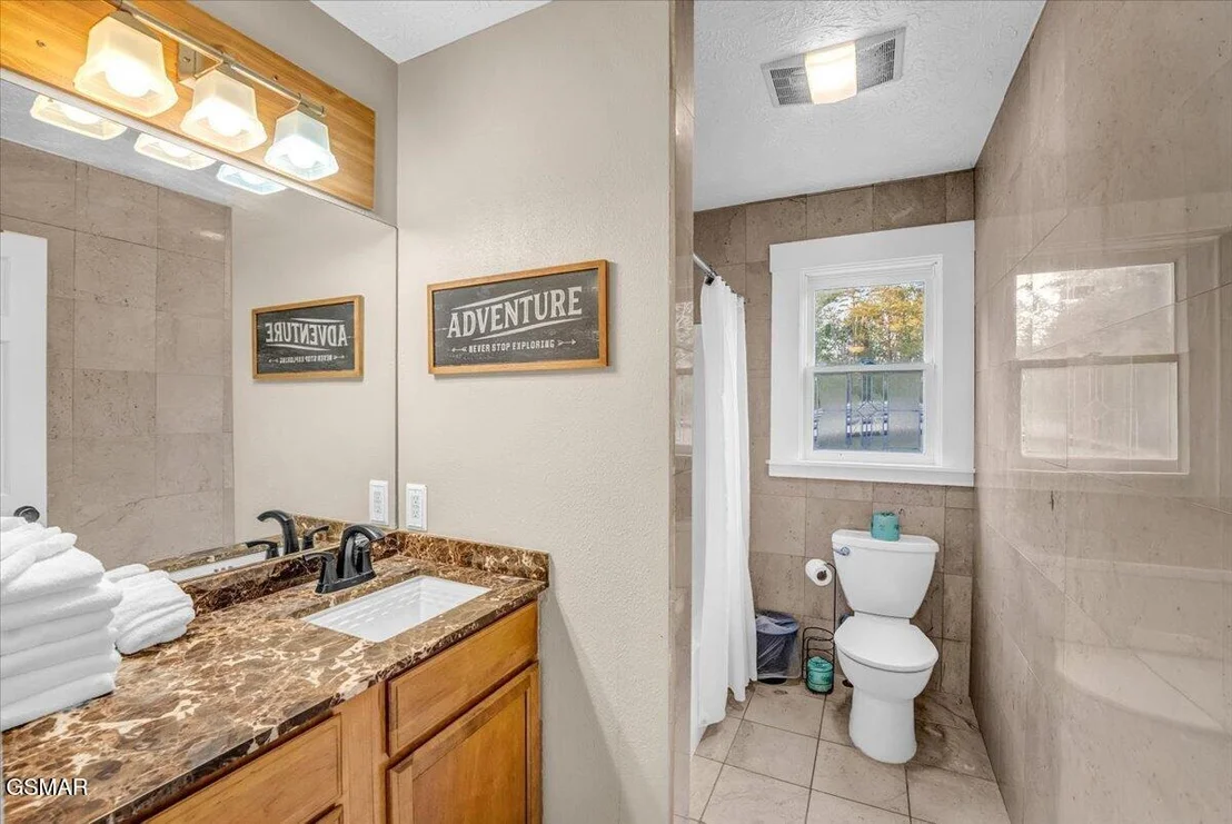 Photo of 1463 Red Cedar Lane