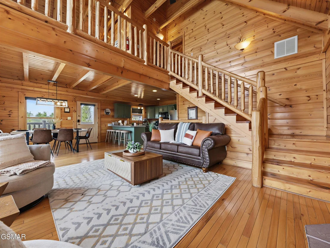 Photo of 1723 Summit View Way