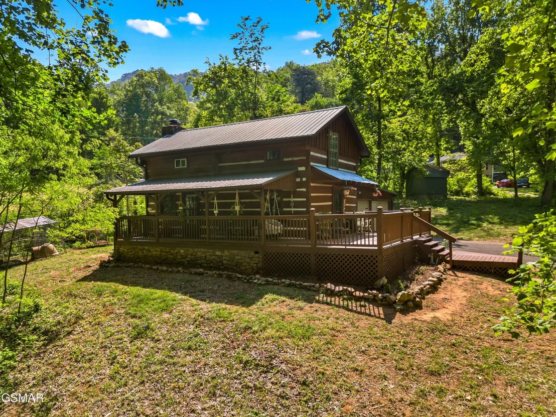 Photo of 874 Layman Drive