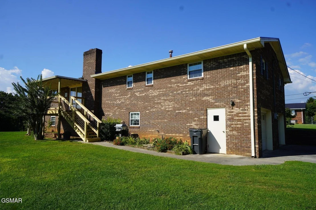 Photo of 633 Shaver Drive