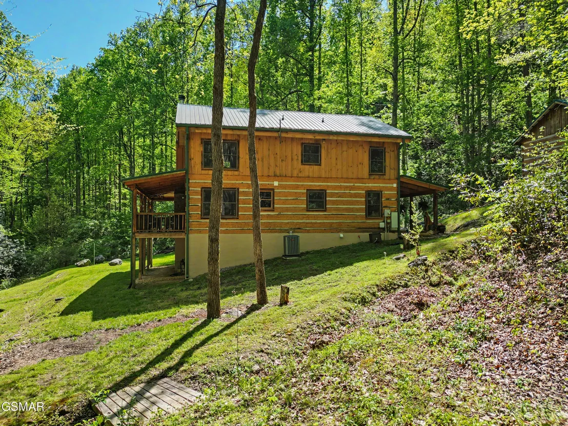 Photo of 1053 Big Buck Trail