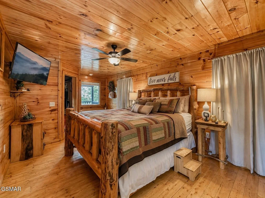 Photo of 2251 Red Bud Road