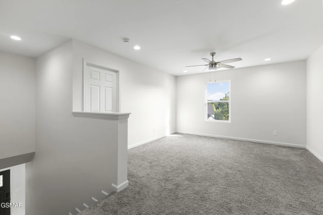 Photo of 1007 Crown Ridge Lane