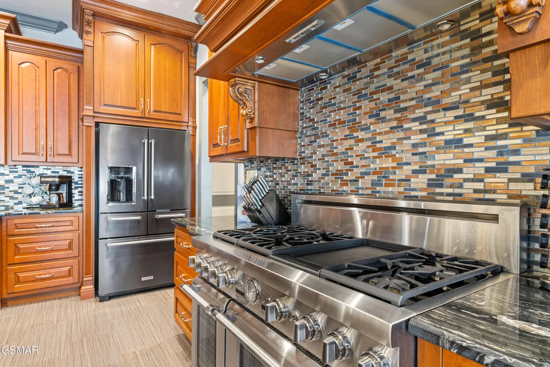 Photo of 2399 McCleary Road