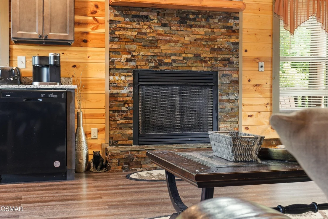 Photo of 452 Alpine Mountain Way