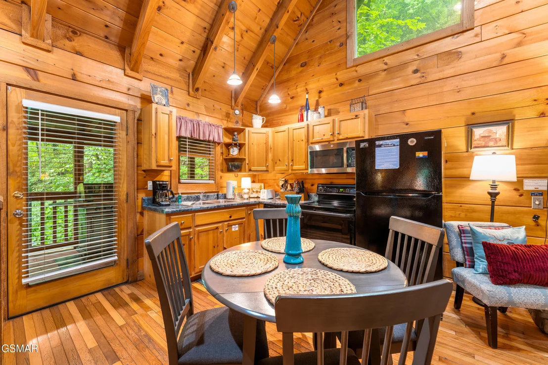 Photo of 1823 Laurel Valley Way