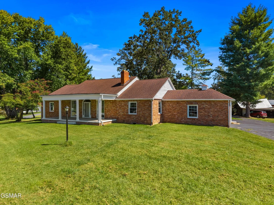 Photo of 1328 W Main Street
