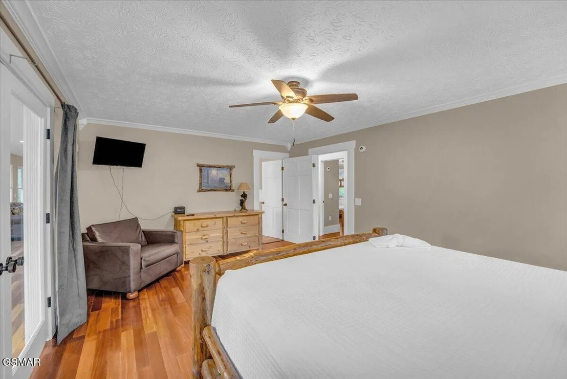 Photo of 1463 Red Cedar Lane