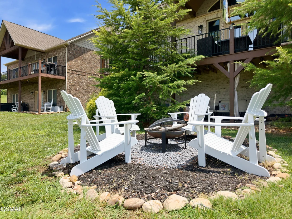 Photo of 705 Waters Edge