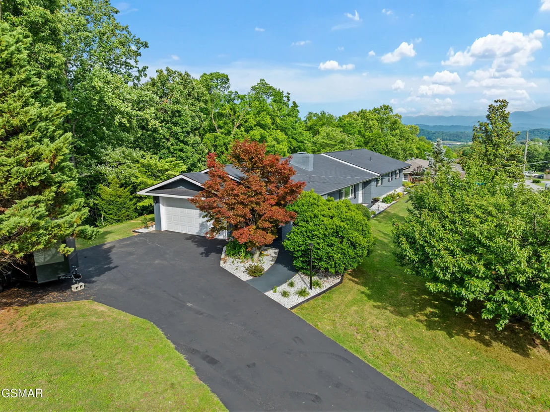 Photo of 1103 Mayors Drive