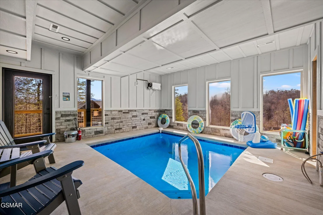 Photo of 1518 Bear Valley Road