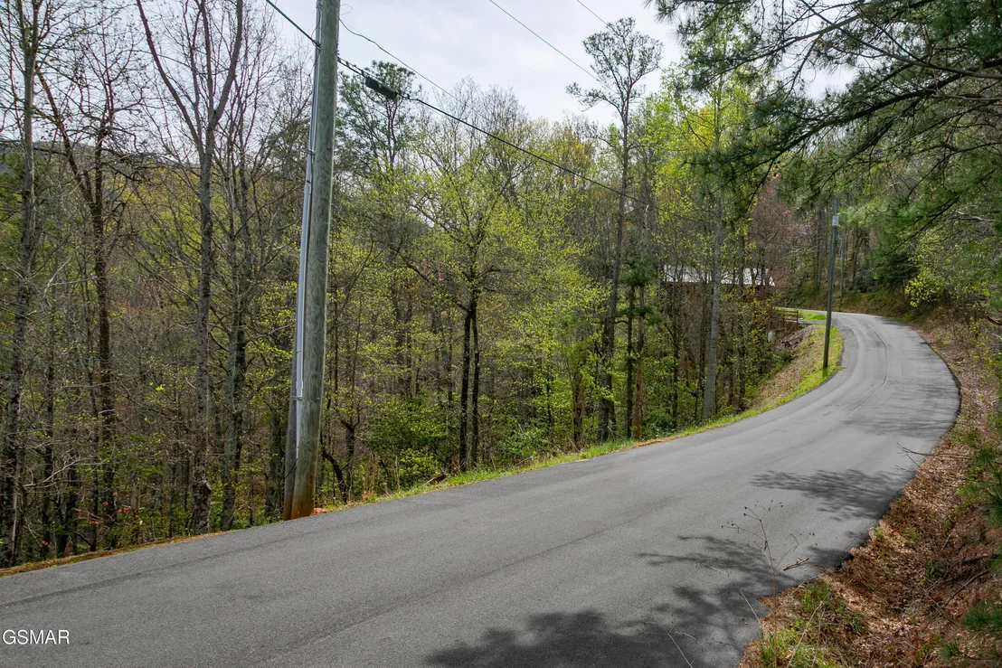 Photo of 3059 Perry Circle & Lot 11 Lane