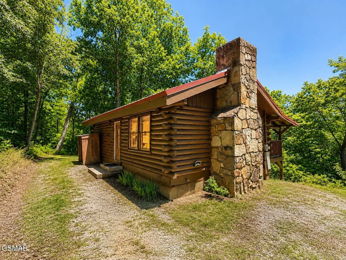 Photo of 874 & 878 Boone Acres Lane