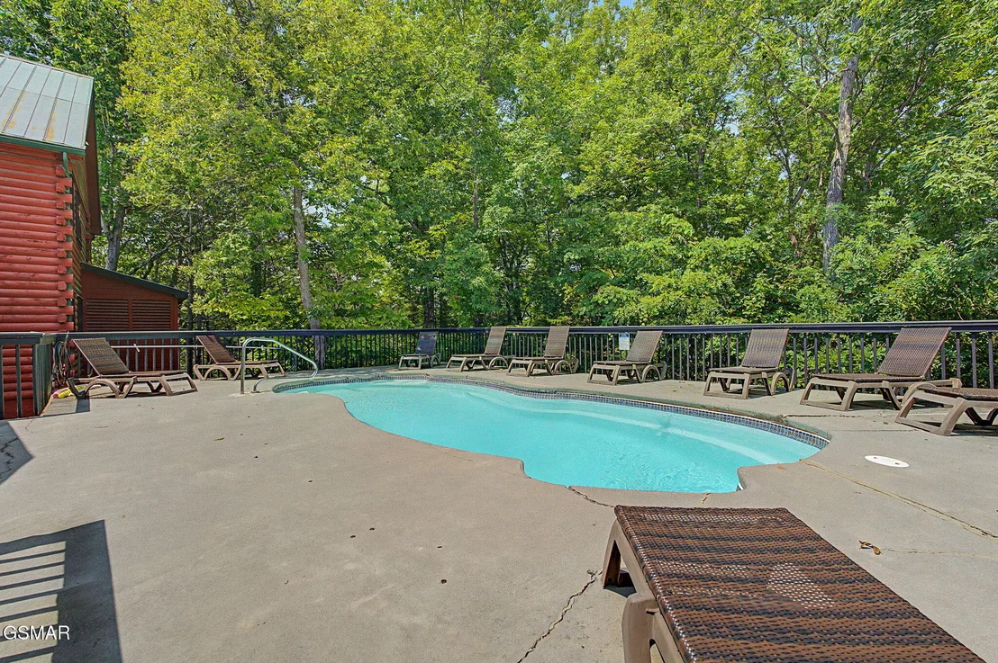 Photo of 852 Bear Run Way