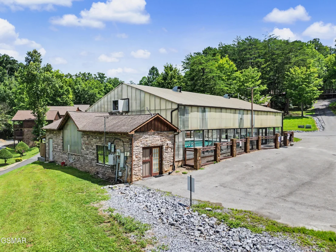 Photo of 1609 Pinewood Way
