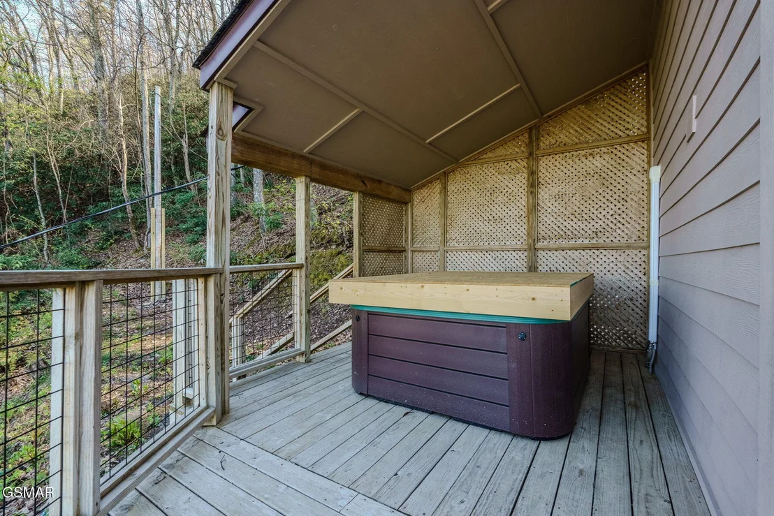 Photo of 2821 Overholt Trail