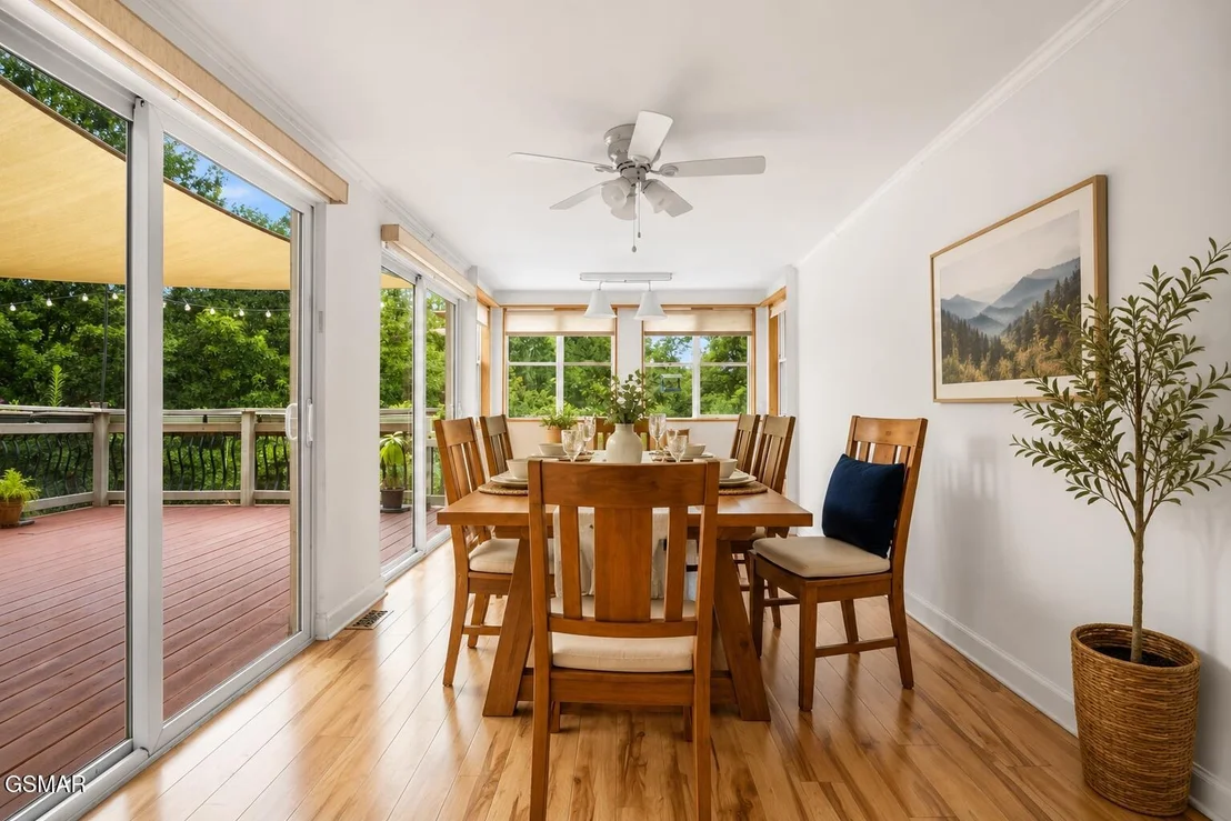 Photo of 2070 James Road