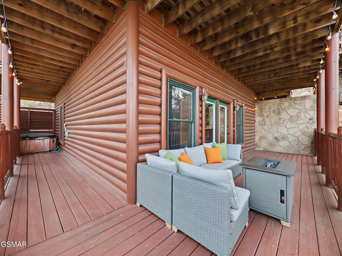 Photo of 1723 Summit View Way
