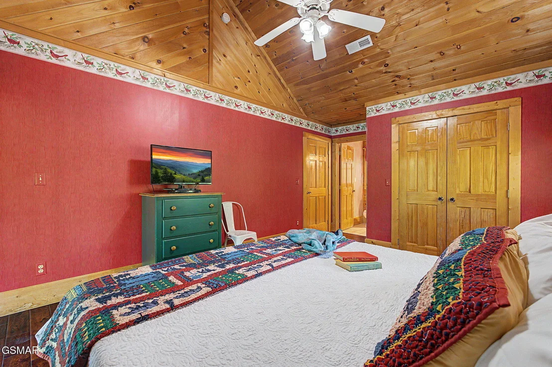 Photo of 852 Bear Run Way