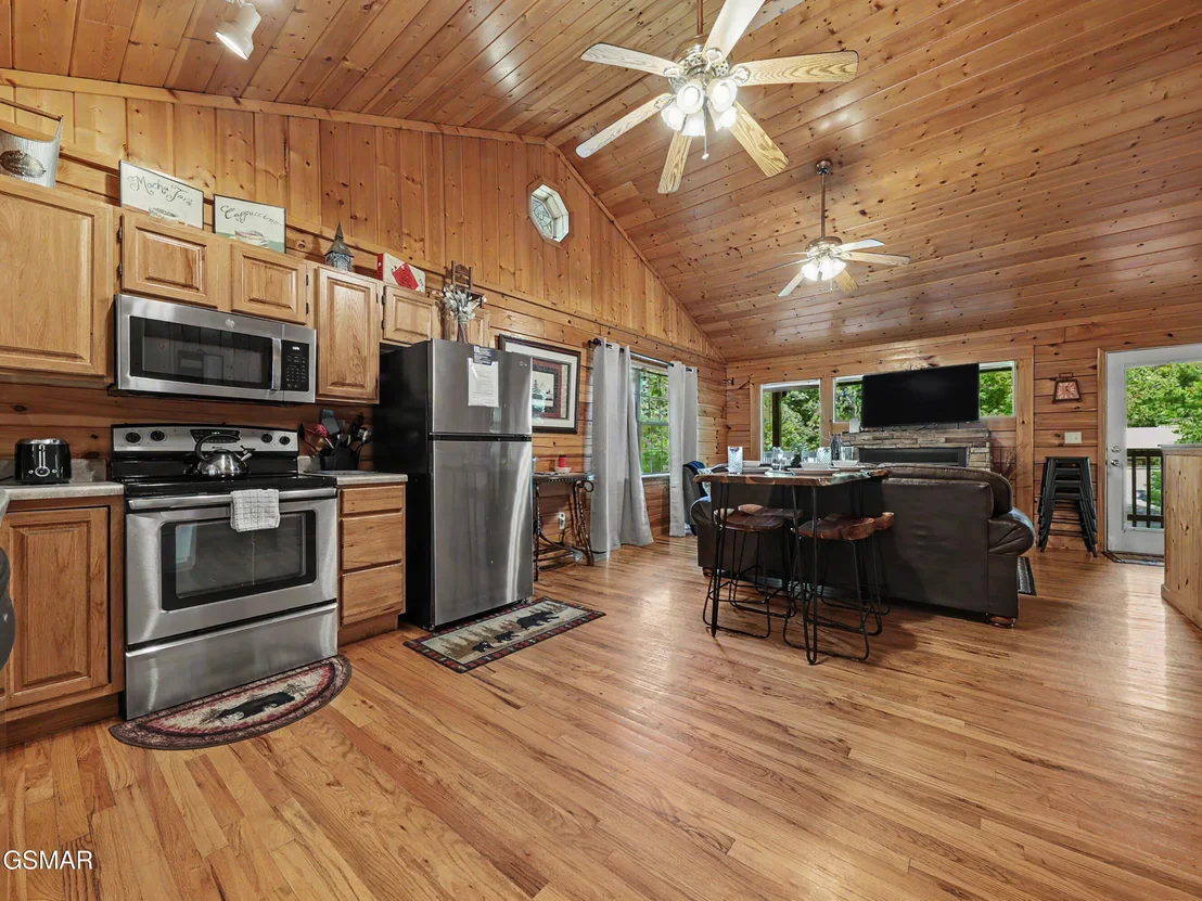 Photo of 1609 Pinewood Way