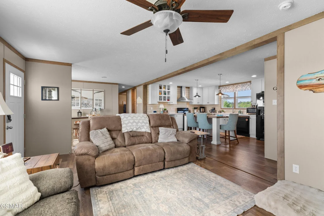 Photo of 405 Barry Cove