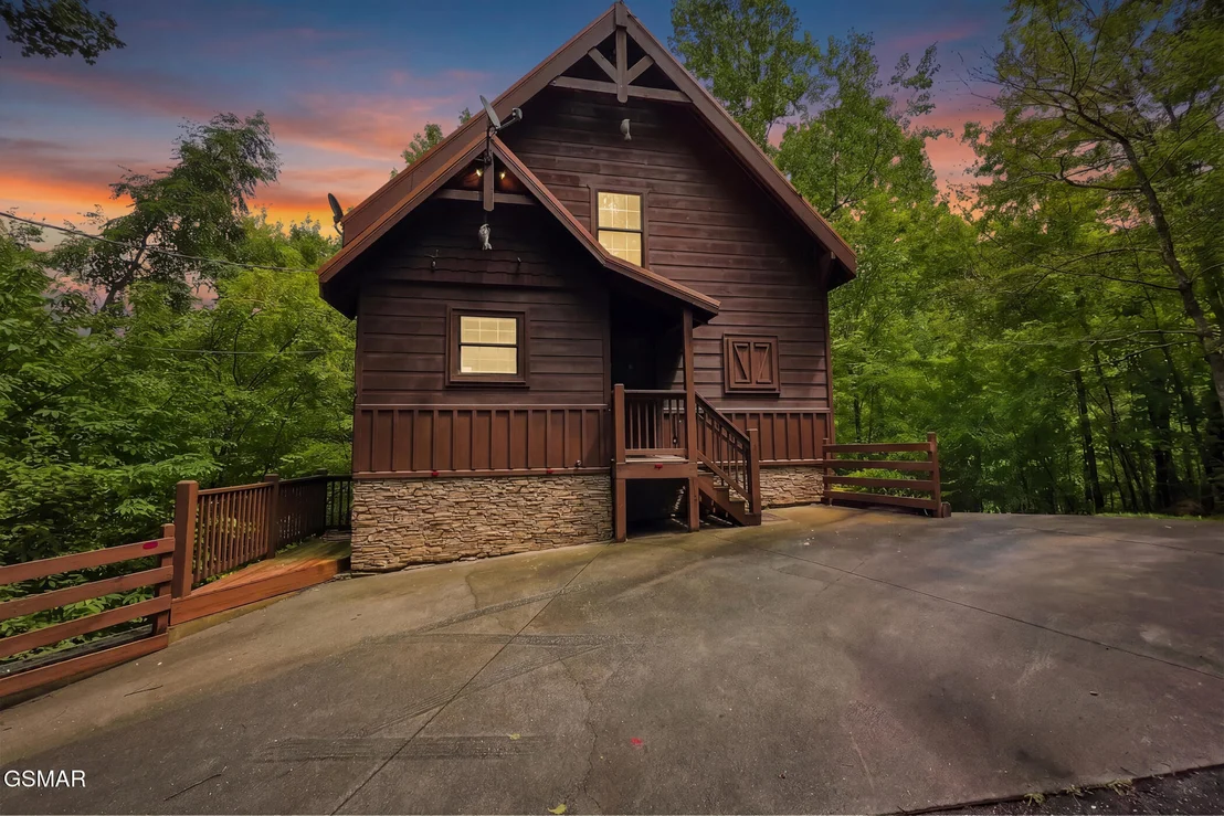 Photo of 2416 Balsam Circle