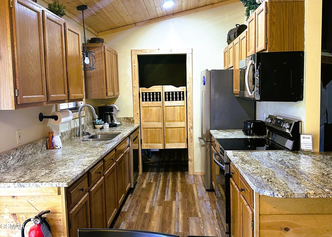 Photo of 905 Sunrise Boulevard