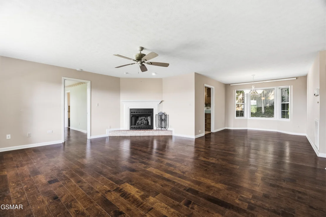 Photo of 716 Whippoorwill Circle