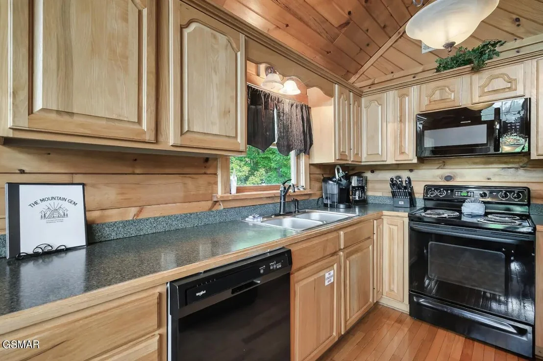 Photo of 3152 Hatcher Top Road