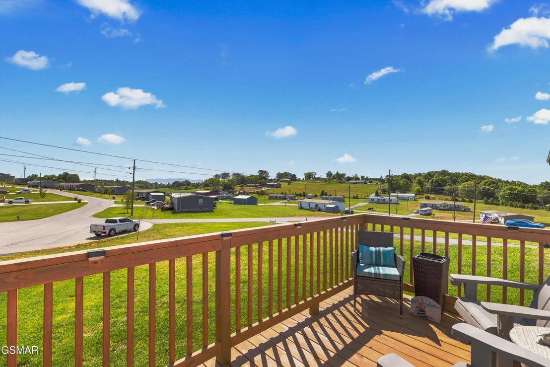 Photo of 405 Barry Cove