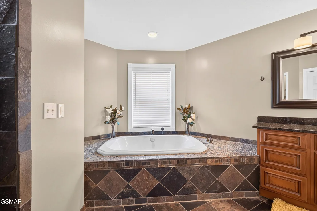 Photo of 917 Crickett Drive