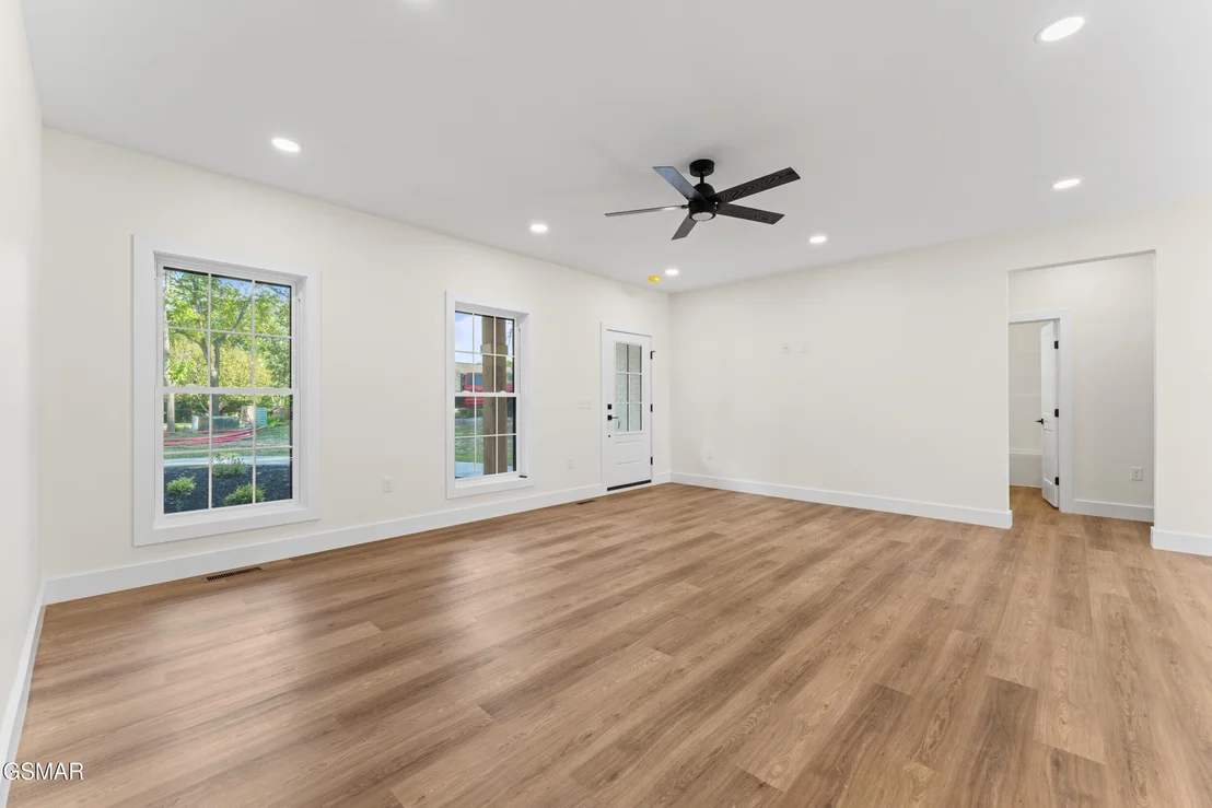 Photo of 1430 Beechtop Lane