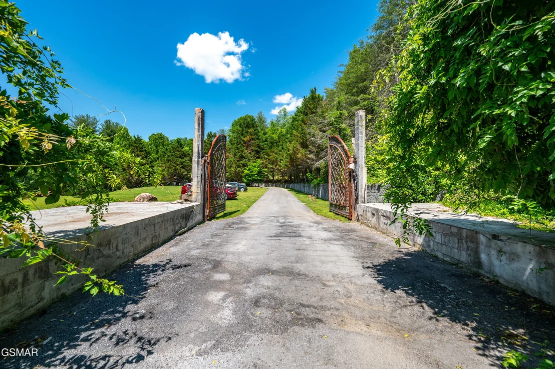 Photo of 2315 Headrick Lead