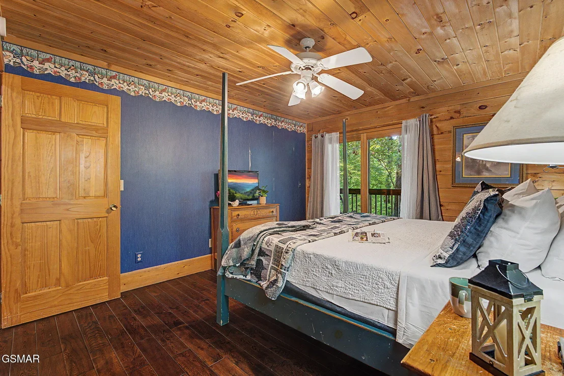 Photo of 852 Bear Run Way